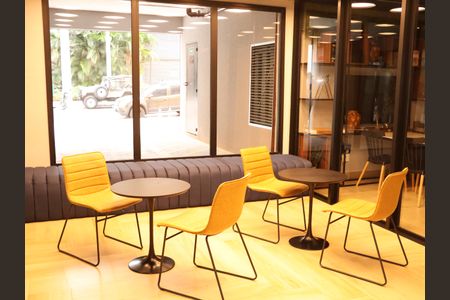 Apartamento para alugar com 60m², 2 quartos e 1 vagaHall social