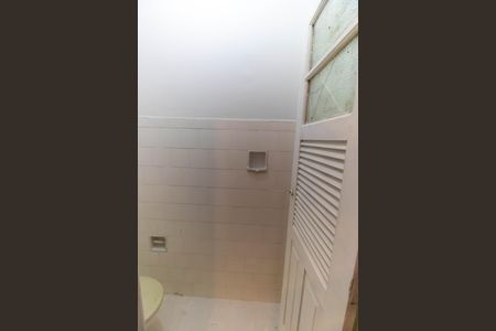 Apartamento à venda com 60m², 2 quartos e sem vaga Apartamento à venda com 60m², 2 quartos e sem vagaBanheiro de serviço