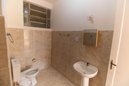 Apartamento à venda com 60m², 2 quartos e sem vaga Apartamento à venda com 60m², 2 quartos e sem vagaBanheiro