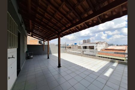 Casa para alugar com 60m², 1 quarto e 1 vaga Casa para alugar com 60m², 1 quarto e 1 vagaVaranda