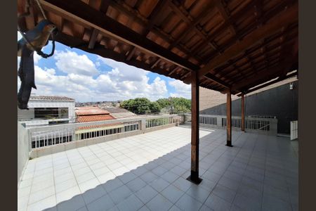 Casa para alugar com 60m², 1 quarto e 1 vaga Casa para alugar com 60m², 1 quarto e 1 vagaVaranda