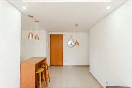 Apartamento para alugar com 43m², 2 quartos e 1 vaga Apartamento para alugar com 43m², 2 quartos e 1 vagaSala