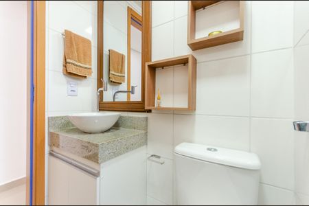 Apartamento para alugar com 43m², 2 quartos e 1 vaga Apartamento para alugar com 43m², 2 quartos e 1 vagaBanheiro