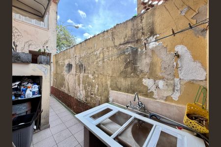 Casa à venda com 170m², 4 quartos e 2 vagas Casa à venda com 170m², 4 quartos e 2 vagasÁrea de Serviço