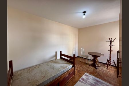 Casa à venda com 170m², 4 quartos e 2 vagas Casa à venda com 170m², 4 quartos e 2 vagasQuarto 2