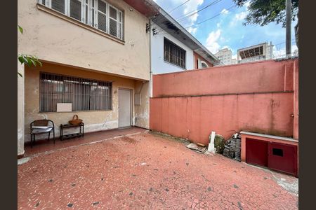 Casa à venda com 170m², 4 quartos e 2 vagas Casa à venda com 170m², 4 quartos e 2 vagasGaragem