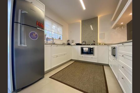 Casa para alugar com 600m², 3 quartos e 4 vagasCozinha