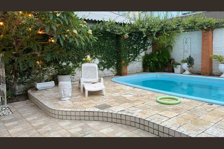 Casa para alugar com 600m², 3 quartos e 4 vagasPiscina