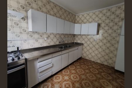 Casa à venda com 200m², 3 quartos e 2 vagasFoto 07