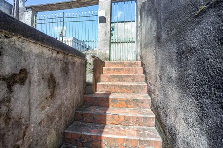Casa à venda com 164m², 2 quartos e 3 vagas Casa à venda com 164m², 2 quartos e 3 vagasEntrada