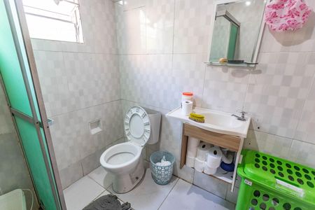 Casa à venda com 164m², 2 quartos e 3 vagas Casa à venda com 164m², 2 quartos e 3 vagasCasa 1 - banheiro