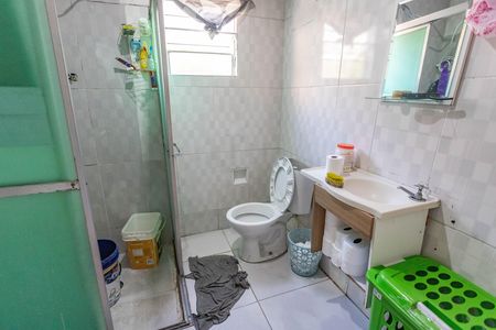 Casa à venda com 164m², 2 quartos e 3 vagas Casa à venda com 164m², 2 quartos e 3 vagasCasa 1 - banheiro