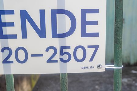 Casa à venda com 164m², 2 quartos e 3 vagas Casa à venda com 164m², 2 quartos e 3 vagasPlaca código