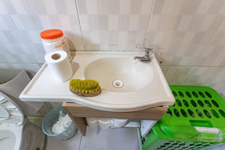 Casa à venda com 164m², 2 quartos e 3 vagas Casa à venda com 164m², 2 quartos e 3 vagasCasa 1 - banheiro