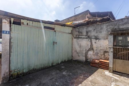 Casa à venda com 164m², 2 quartos e 3 vagas Casa à venda com 164m², 2 quartos e 3 vagasGaragem