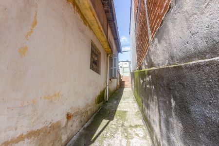 Casa à venda com 164m², 2 quartos e 3 vagas Casa à venda com 164m², 2 quartos e 3 vagasEntrada