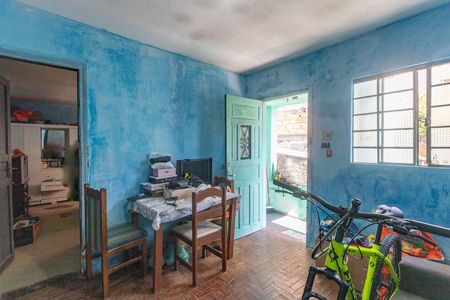 Casa à venda com 164m², 2 quartos e 3 vagas Casa à venda com 164m², 2 quartos e 3 vagasCasa 1 - sala