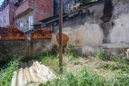 Casa à venda com 164m², 2 quartos e 3 vagas Casa à venda com 164m², 2 quartos e 3 vagasCasa 2 - quintal