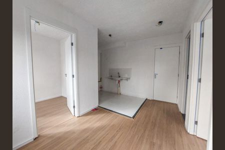 Apartamento à venda com 32m², 2 quartos e sem vaga Apartamento à venda com 32m², 2 quartos e sem vagaSala/Cozinha