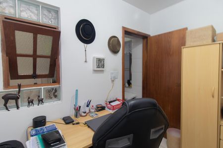 Apartamento à venda com 110m², 3 quartos e 1 vaga Apartamento à venda com 110m², 3 quartos e 1 vagaEscritório