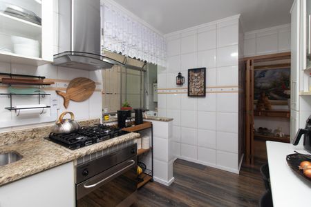 Apartamento à venda com 110m², 3 quartos e 1 vaga Apartamento à venda com 110m², 3 quartos e 1 vagaCozinha e Área de Serviço