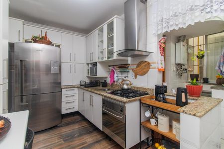 Apartamento à venda com 110m², 3 quartos e 1 vaga Apartamento à venda com 110m², 3 quartos e 1 vagaCozinha e Área de Serviço