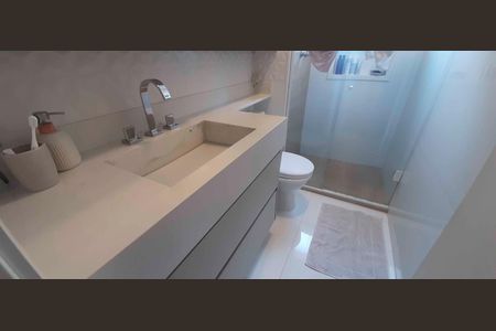 Apartamento à venda com 67m², 2 quartos e 1 vaga