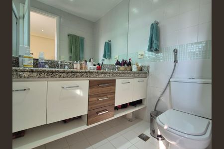 Apartamento à venda com 235m², 4 quartos e 2 vagasSuíte 2