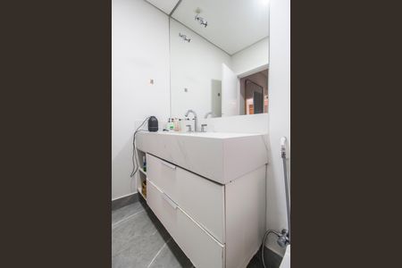 Casa de condomínio para alugar com 618m², 4 quartos e 6 vagas Casa de condomínio para alugar com 618m², 4 quartos e 6 vagasBanheiro da Suíte