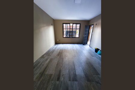 Casa à venda com 160m², 3 quartos e 2 vagasFoto 03