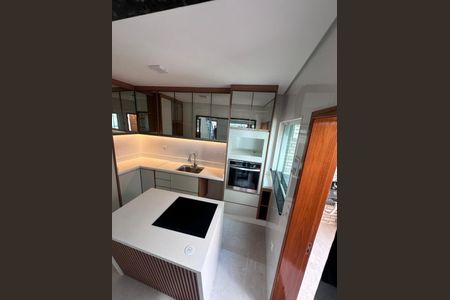 Casa à venda com 100m², 3 quartos e 2 vagas Casa à venda com 100m², 3 quartos e 2 vagasFoto 21