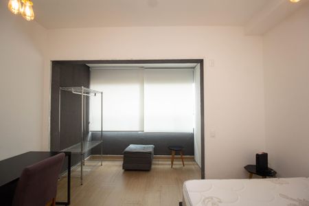 Studio para alugar com 29m², 1 quarto e sem vagaSala/Quarto