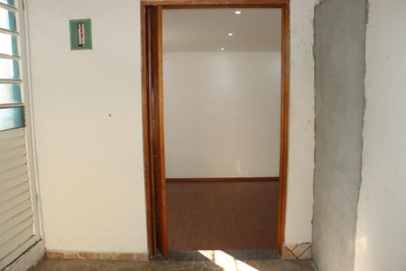 Casa para alugar com 2 quartos, 70m² em Jardim Capao Redondo, Embu das Artes