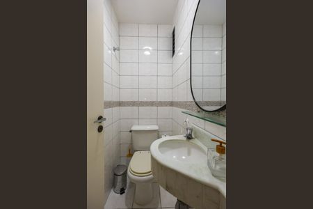 Apartamento à venda com 145m², 3 quartos e 2 vagas Apartamento à venda com 145m², 3 quartos e 2 vagasLavabo