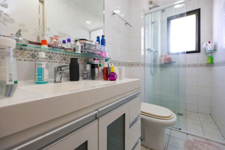 Apartamento à venda com 145m², 3 quartos e 2 vagas Apartamento à venda com 145m², 3 quartos e 2 vagasBanheiro da Suíte 3