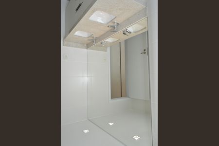 Apartamento para alugar com 132m², 3 quartos e sem vagaBanheiro da Suíte 2