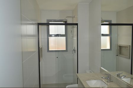 Apartamento para alugar com 132m², 3 quartos e sem vagaBanheiro da Suíte 2