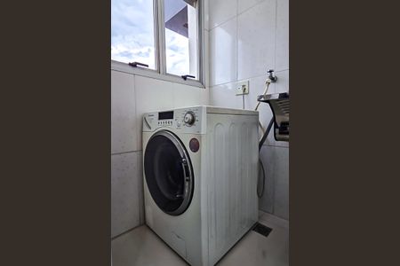 Apartamento à venda com 51m², 2 quartos e 1 vaga Apartamento à venda com 51m², 2 quartos e 1 vagaÁrea de Serviço