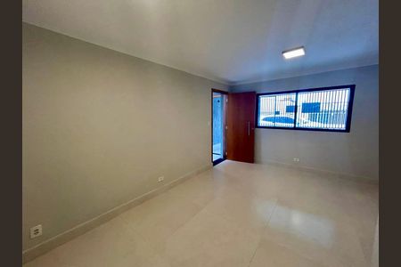 Sala de casa à venda com 3 quartos, 134m² em Jardim São Jorge, Guarulhos