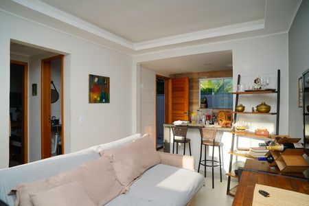 Sala de casa para alugar com 2 quartos, 55m² em ITAIPUACU, Maricá