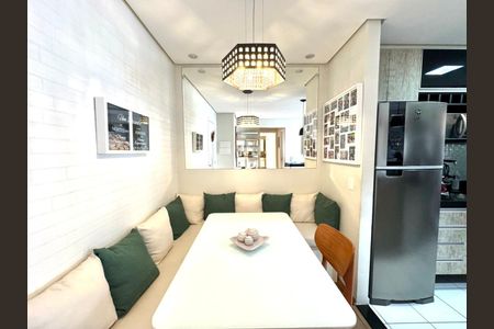 Apartamento à venda com 59m², 2 quartos e 1 vagaSala de jantar