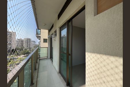 Sala - Varanda  de apartamento para alugar com 2 quartos, 74m² em Barra Olímpica, Rio de Janeiro