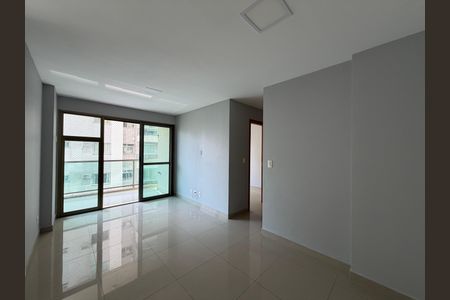 Sala de apartamento para alugar com 2 quartos, 74m² em Barra Olímpica, Rio de Janeiro