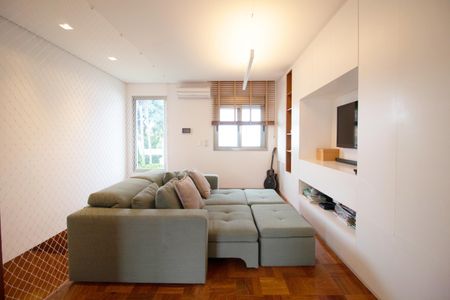 Casa à venda com 468m², 3 quartos e 3 vagas