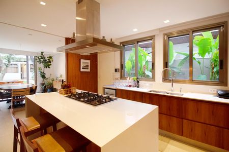 Casa à venda com 468m², 3 quartos e 3 vagas