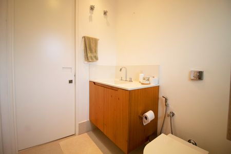 Casa à venda com 468m², 3 quartos e 3 vagas