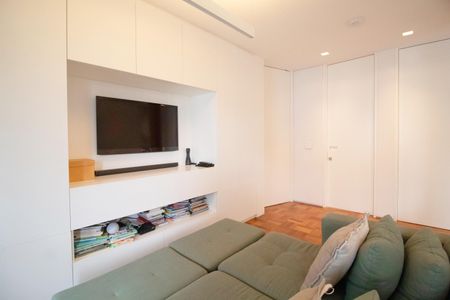 Casa à venda com 468m², 3 quartos e 3 vagas