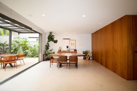 Casa à venda com 468m², 3 quartos e 3 vagas