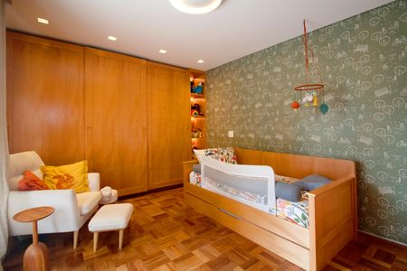 Casa à venda com 468m², 3 quartos e 3 vagas