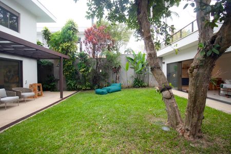 Casa à venda com 468m², 3 quartos e 3 vagas